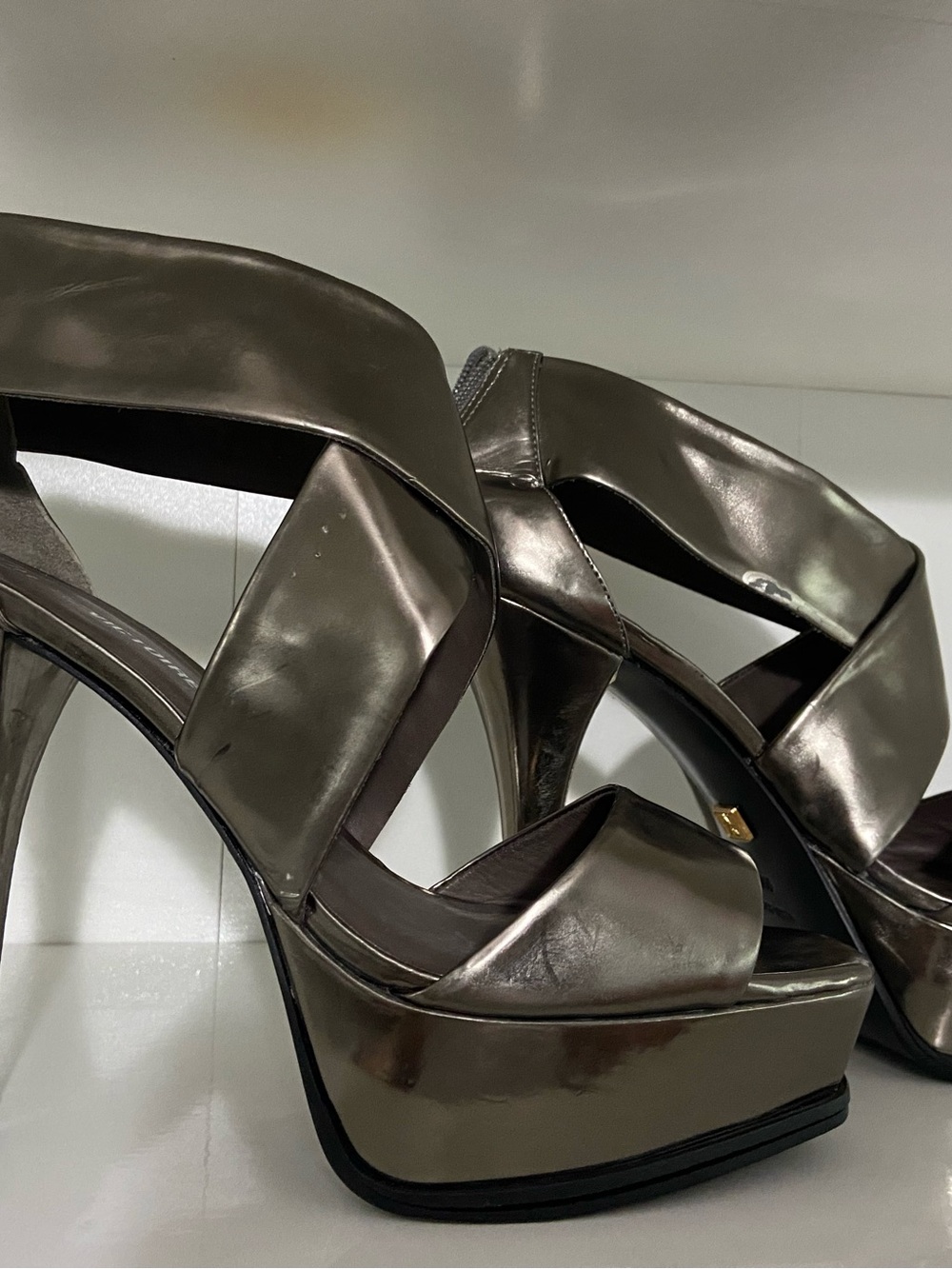 Pour La Victoire “Tifara” Metallic Pewter Platform Sandals